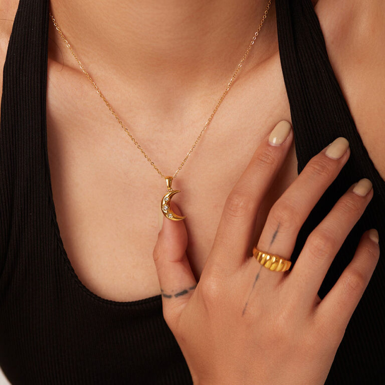 moon pendant necklace – 18k gold plated with zircon