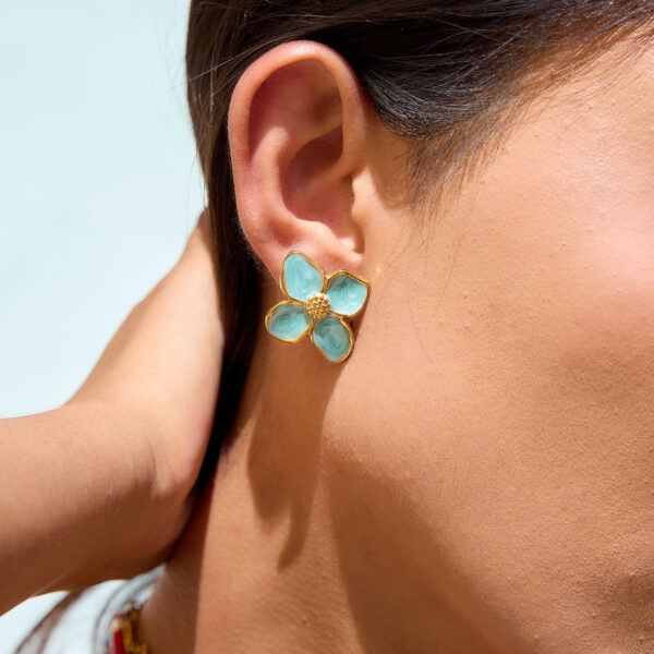 blue flower stud earrings