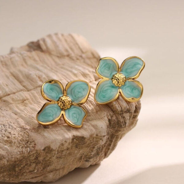 blue flower stud earrings