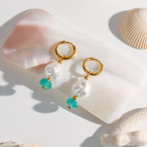 pearl & green stone earrings – elegant