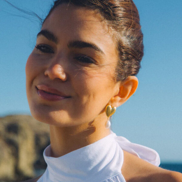 Hd44a71716c6f431f89cb424c35f9316fM 600x600