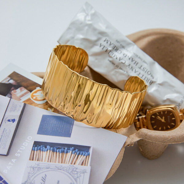 Hddcd0fd08b9c42148d6e681627cae405Q 600x600